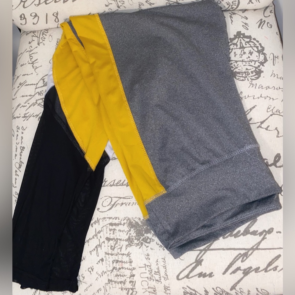 Black, grey and yellow mesh calf leggings